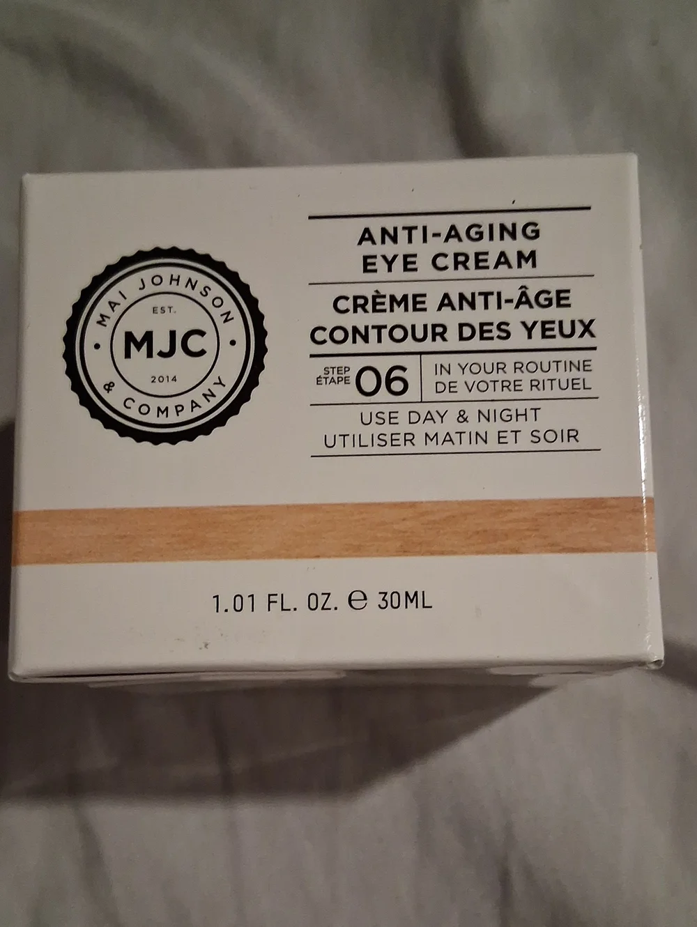 MJC Anti-Aging Eye Cream Moisturizer – White and Wood
